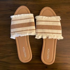 Brand New Nautica flats
